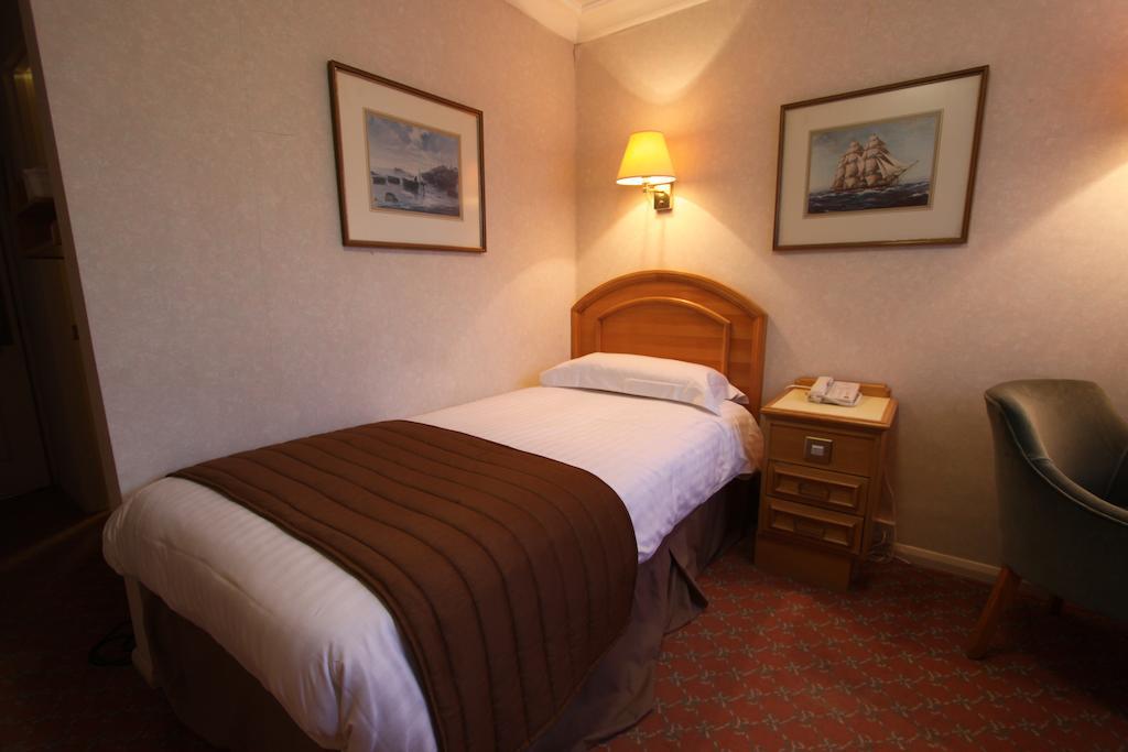 Swallow Churchgate Hotel Harlow Bilik gambar