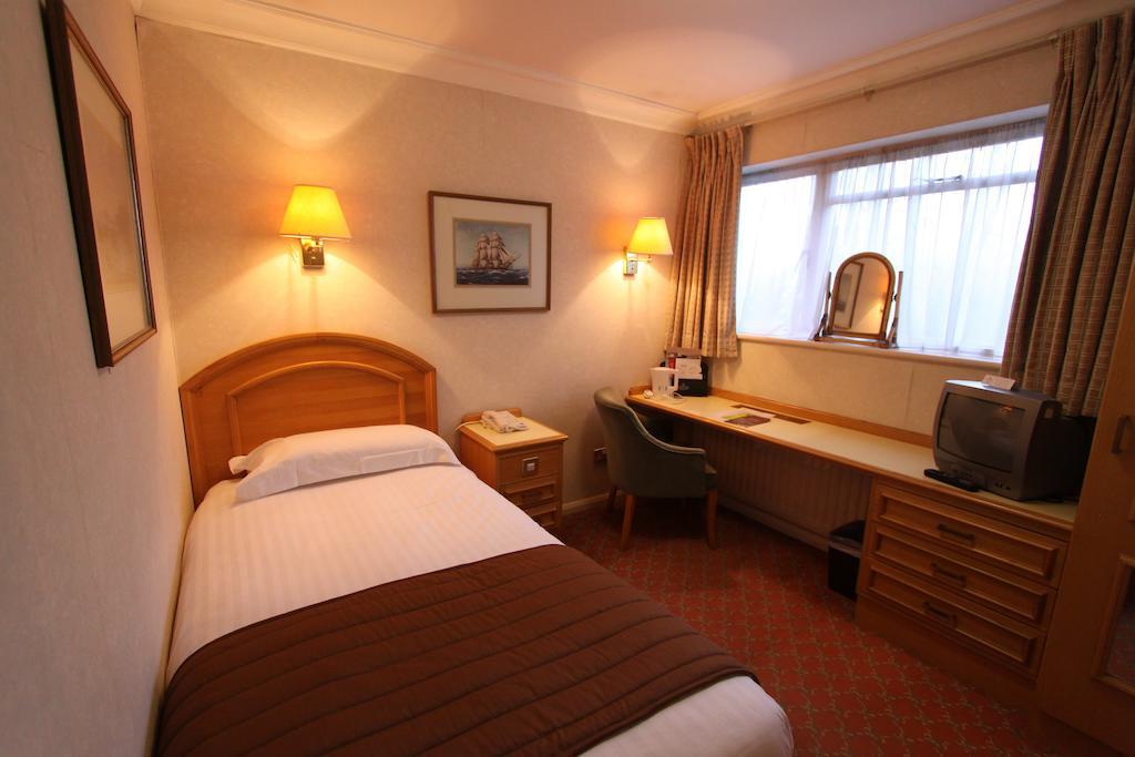 Swallow Churchgate Hotel Harlow Bilik gambar